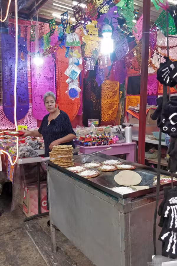 Gatumatsstånd på marknad