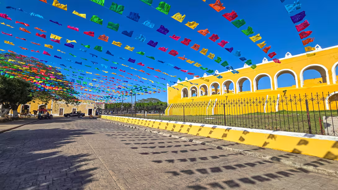 Mexiko närmar sig världstoppen efter rekordår, bild från den gula staden Izamal. Bild: Henric Carlsson / Mexikanskt.se